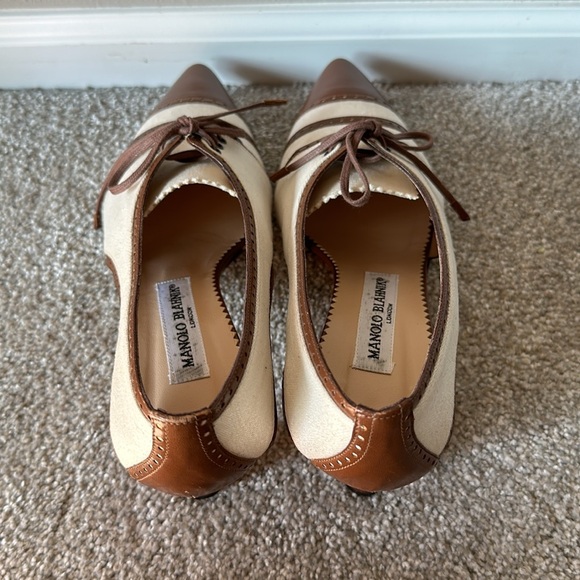 Manolo Blahnik Oxford style heels - Picture 6 of 8